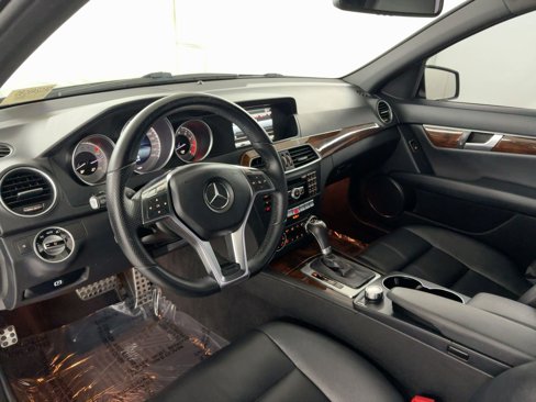 Used 2014 Mercedes-Benz C 250 Sedan image 4