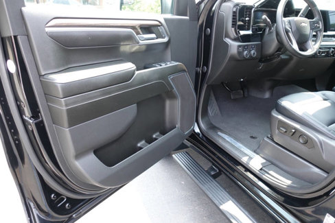 Used 2023 Chevrolet Silverado 1500 LT image 15