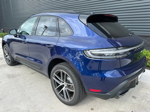 Used 2025 Porsche Macan image 3