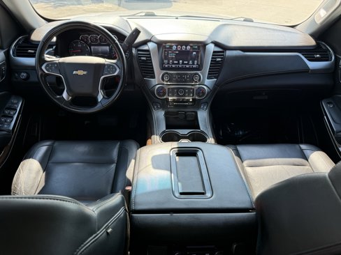 Used 2019 Chevrolet Suburban LT image 13