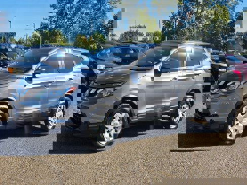 Used 2019 Nissan Rogue Sport S image 1