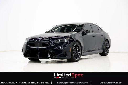 Used 2025 BMW M5 image 10