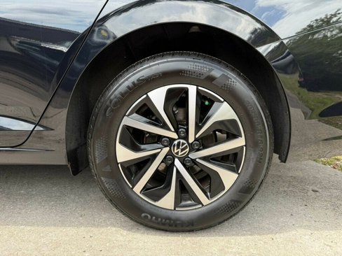 Used 2025 Volkswagen Jetta S image 8