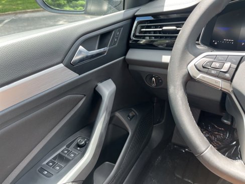 New 2025 Volkswagen Jetta S image 18