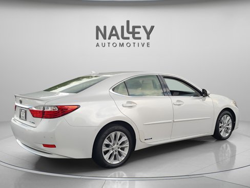 Used 2013 Lexus ES 300h image 5