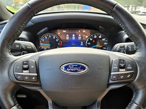 Used 2020 Ford Explorer XLT image 21