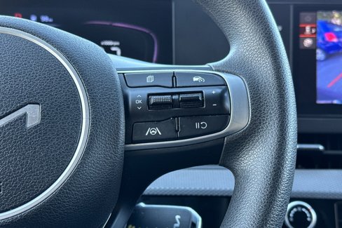 Used 2023 Kia Sportage LX image 27