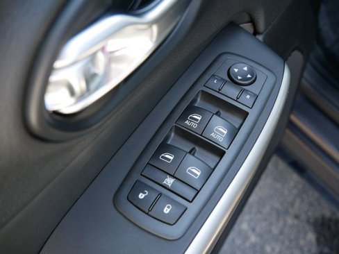 Certified 2021 Jeep Cherokee Latitude Lux 80th Anniv w/ Quick Order Package 26U 80TH image 19