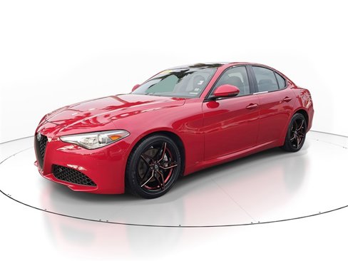 Used 2021 Alfa Romeo Giulia Sprint w/ Sun & Sound Package image 3