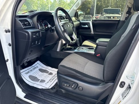 Used 2018 Toyota 4Runner SR5 image 18