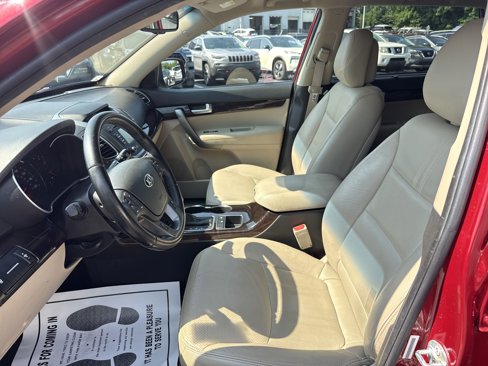 Used 2015 Kia Sorento LX image 15