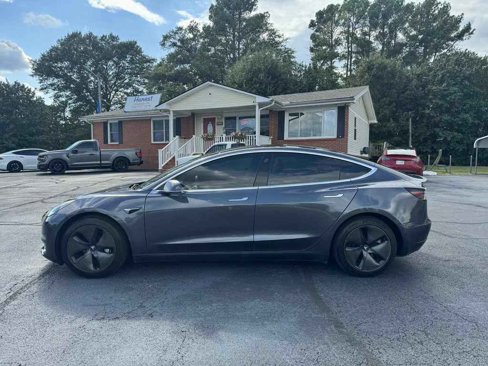 Used 2018 Tesla Model 3 Long Range image 3