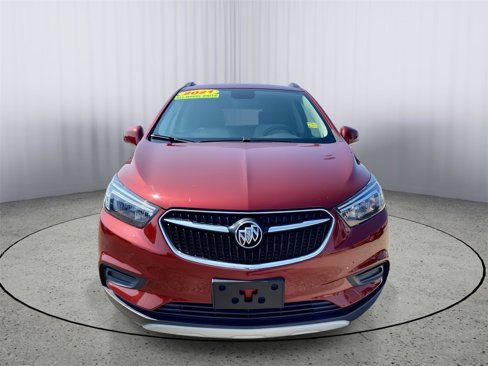 Used 2021 Buick Encore Preferred image 2