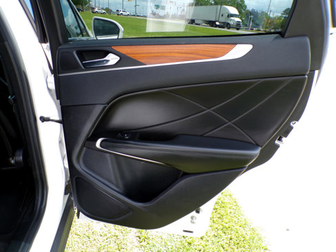 Used 2019 Lincoln MKC Reserve w/ MKC Technology Package image 27