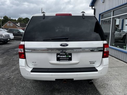 Used 2016 Ford Expedition EL XLT w/ Equipment Group 202A image 5