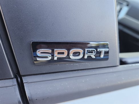 Certified 2024 Volkswagen Jetta Sport image 18