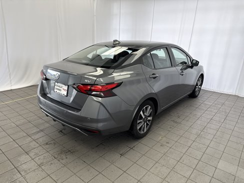 Used 2023 Nissan Versa SV image 4