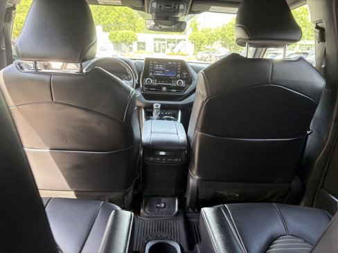 Used 2021 Toyota Highlander XSE image 25