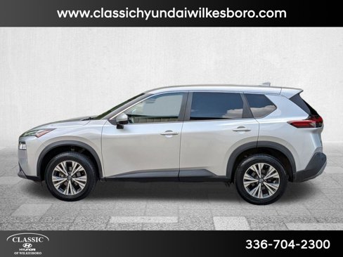 Used 2022 Nissan Rogue SV image 8