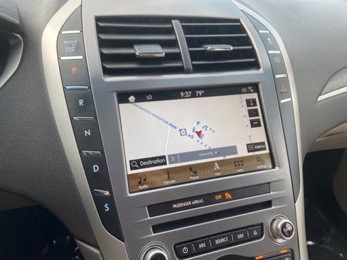 Used 2018 Lincoln MKZ Select w/ Select Plus Package image 15