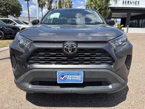 Used 2021 Toyota RAV4 LE image 2