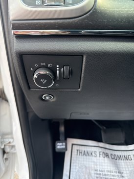 Used 2018 Jeep Grand Cherokee Limited image 12