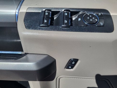 Used 2016 Ford F150 XLT w/ Equipment Group 301A Mid image 16