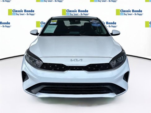 Used 2024 Kia Forte LXS image 2