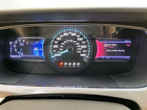 Used 2013 Ford Taurus SEL image 24