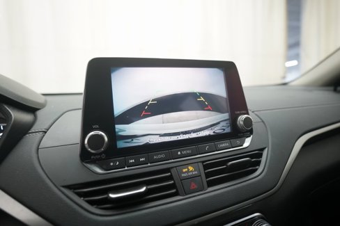 Used 2020 Nissan Altima 2.5 SV image 19