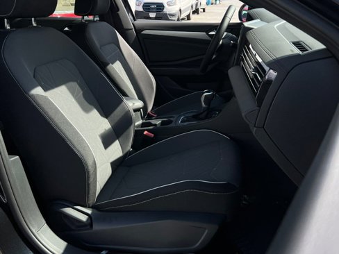 New 2025 Volkswagen Jetta Sport image 7