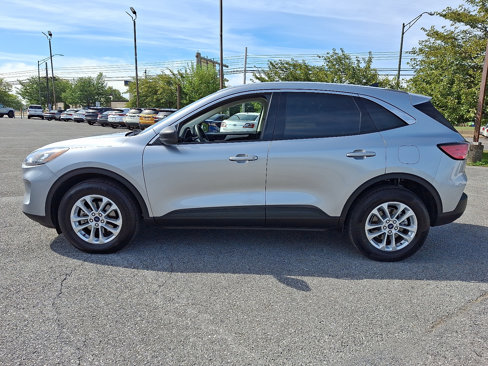 Used 2022 Ford Escape SE image 4