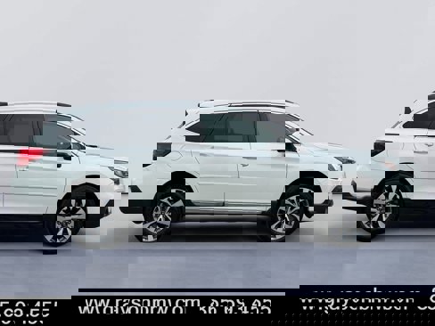 Used 2018 Subaru Outback 3.6R Touring image 2