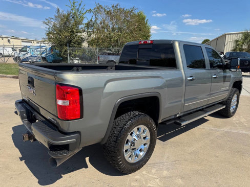 Used 2018 GMC Sierra 2500 Denali w/ Duramax Plus Package image 10