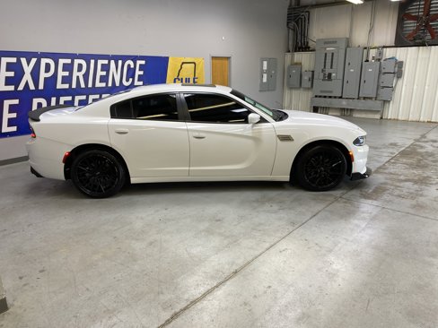 Used 2020 Dodge Charger SXT w/ Leather Interior Group image 8