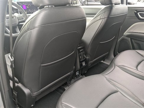 New 2024 Jeep Compass Limited image 19