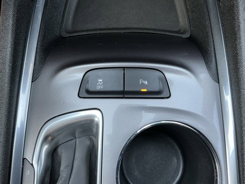 Used 2022 Chevrolet Malibu LT image 45