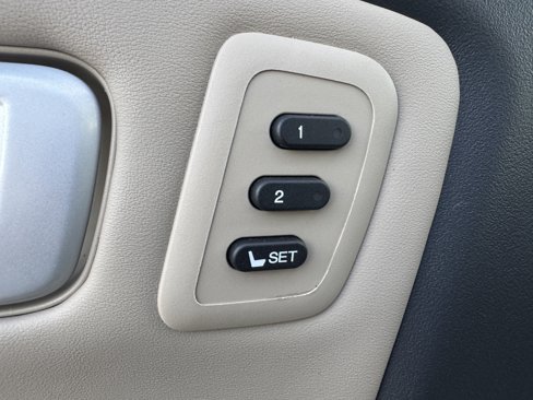 Used 2015 Honda Pilot Touring image 10