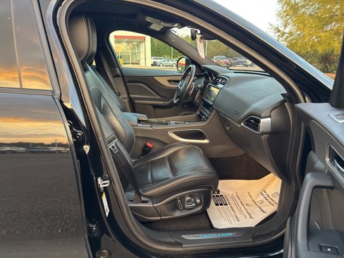 Used 2020 Jaguar F-PACE S image 36