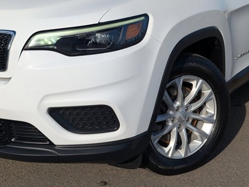 Used 2021 Jeep Cherokee Latitude image 10