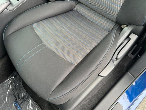 Used 2025 Nissan Leaf S image 20