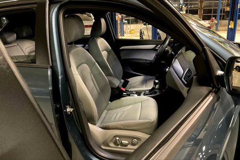 Used 2018 Audi Q3 2.0T Premium w/ Convenience Package image 8