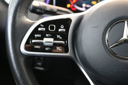 Used 2021 Mercedes-Benz GLB 250 4MATIC image 36