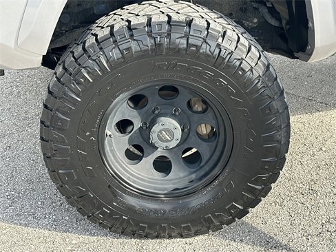 Used 2019 Toyota Tacoma SR5 image 30