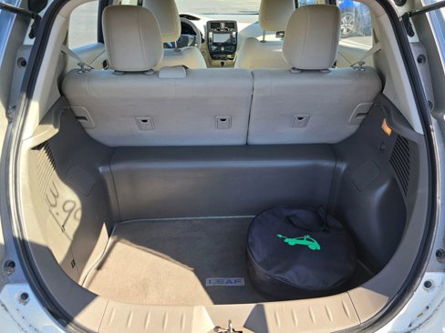 Used 2012 Nissan Leaf SL image 12