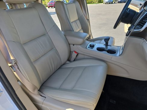 Used 2015 Jeep Grand Cherokee Limited w/ Trailer Tow Group IV image 13