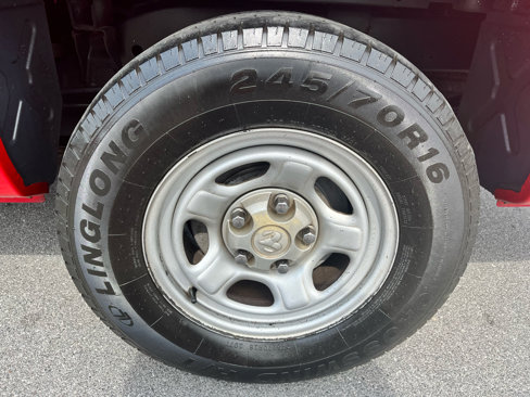 Used 2005 Dodge Dakota ST image 9