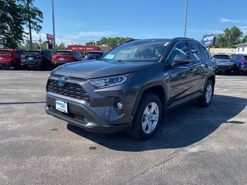 Used 2019 Toyota RAV4 XLE image 3