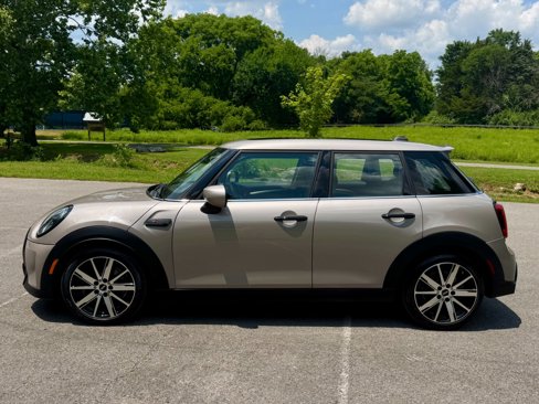 Used 2022 MINI Cooper S w/ Premium Package image 8
