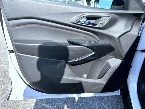 New 2025 Chevrolet Trax RS w/ Driver Confidence Package image 9